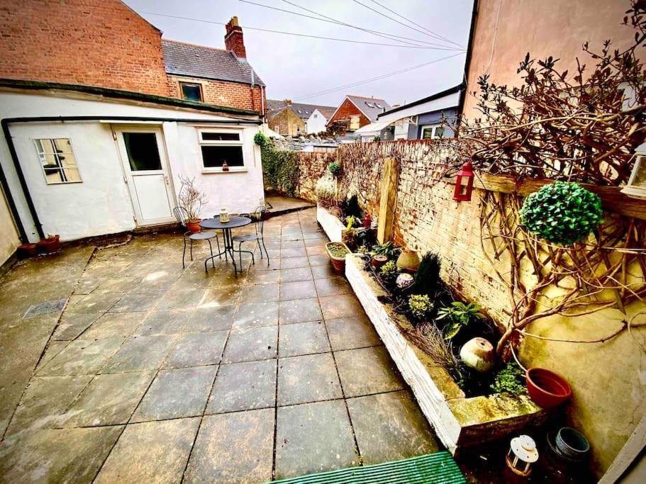 Brickworks - 2 Bedrooms, 15 Mins Walk To The Centre, With Garden Cardiff Ngoại thất bức ảnh