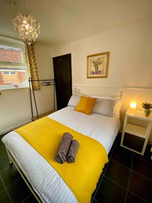 Brickworks - 2 Bedrooms, 15 Mins Walk To The Centre, With Garden Cardiff Ngoại thất bức ảnh